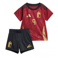 Maglia Calcio Belgio Leandro Trossard #9 Prima Divisa Bambino Europei 2024 Manica Corta (+ pantaloncini)